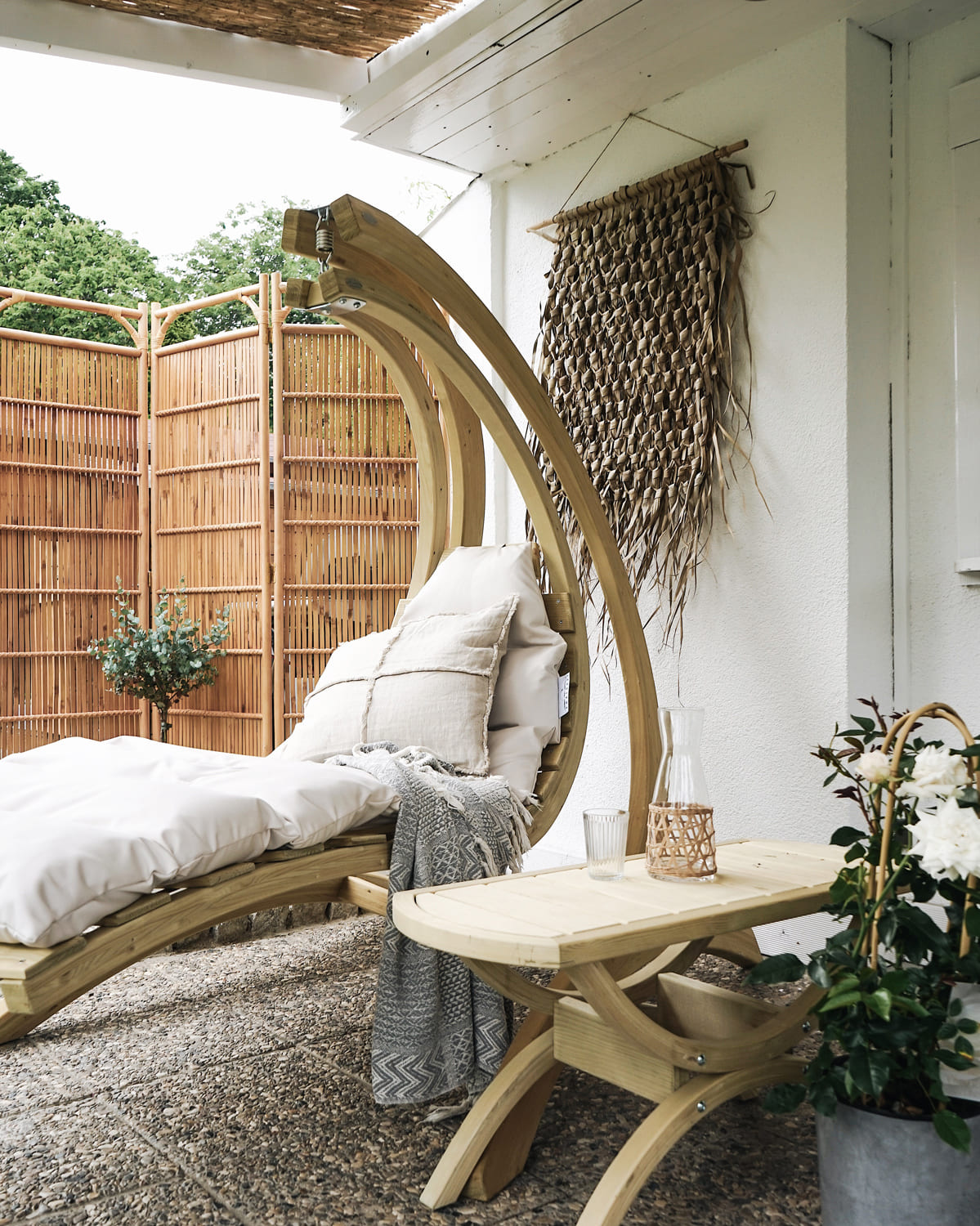 Outdoor Hanging Swing Lounger